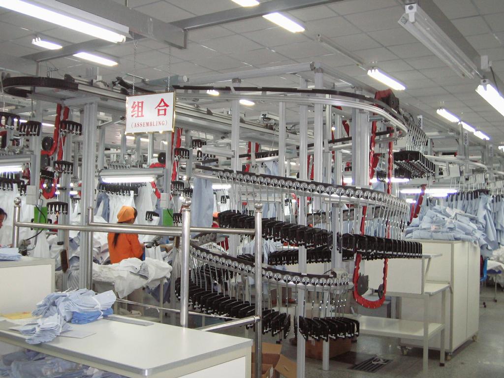 JAY APPAREL GROUP LLC New York NY 10018 6465125171